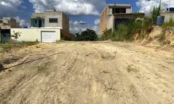 Imagem 7: Lote plano no bairro colonial murado de dois lados 450ms