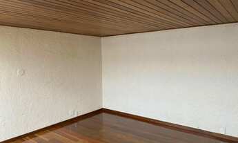 Imagem 7: Apartamento triplex no Ingá com 3 quartos