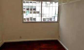 Imagem 6: Apartamento para aluguel e venda possui 121 metros quadrados com 4 quartos