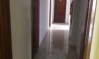 Imagem 6: Apartamento andar alto, no Centro com 2 dormitórios e sacada