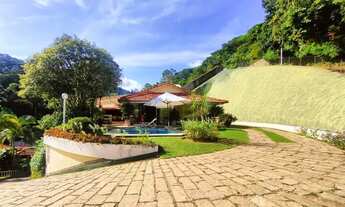 Imagem: Casa com 05 quartos em Itaipava