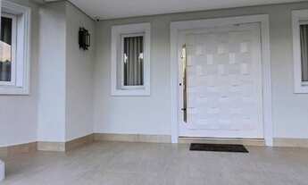 Imagem 3: Casa de alto padrão com construção moderna no condomínio Arujá Hill's!!!