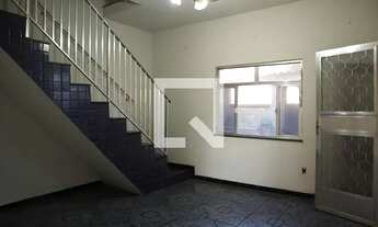 Imagem: Casa para Aluguel - Irajá, 2 Quartos, 25