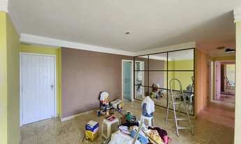 Imagem 7: Apartamento com 4 quartos sendo uma suíte, distribuído em 106m² com 2 vagas de garagem na