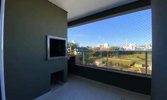 Imagem 3: Apartamento para Venda em Florianópolis, Capoeiras, 3 dormitórios, 1 suíte, 2 banheiros, 2