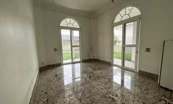 Imagem 4: CristalVille vendo casa em fase de acabamento com 800 m2