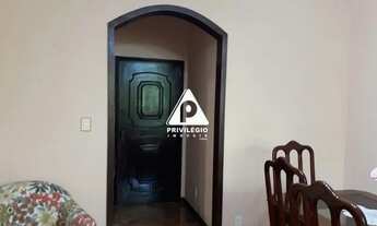 Imagem 3: Rua nobre de Laranjeiras, apartamento, sala 2 ambientes, 3 quartos, dependência completa