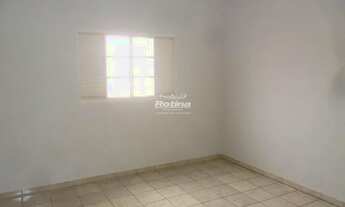 Imagem: Casa para alugar, 2 quartos, 1 vaga, Marta