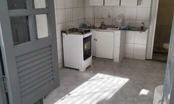 Imagem 3: ALUGO KITNET Térreo