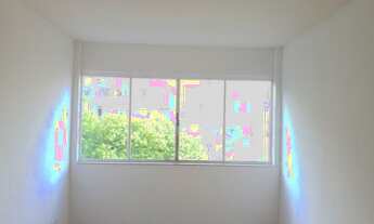 Imagem 2: Apartamento de 1 quarto com armário, sala, cozinha, banheiro e área de serviço em Bela Vis