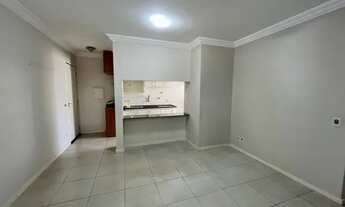 Imagem 2: VilaInglesa primeiro andar, sol da manha, sacada