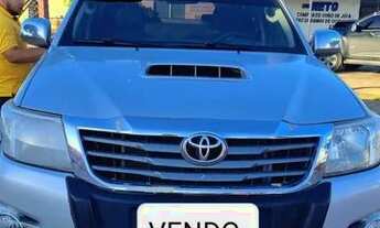 Imagem 2: Hillux 2010 só no ponto de transferir