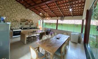 Imagem 4: Chácara para venda tem 400 metros quadrados com 4 quartos