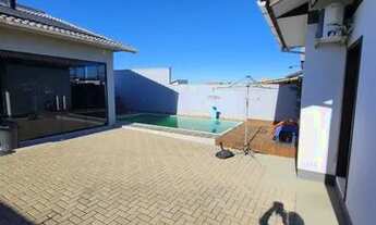 Imagem 7: Casa de alvenaria em laje e com piscina