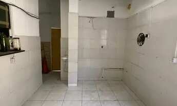 Imagem 6: Loja no Centro de Mesquita