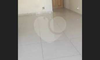 Imagem 6: Excelente apartamento com três dormitórios. [VP