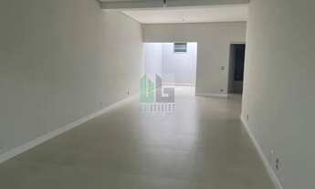 Imagem: Casa com 3 Quartos e 3 vags à venda - Vila