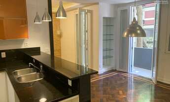 Imagem 1: Ipanema - Ponto Nobre - 1a Quadra da praia - Vista mar - Edifício Art Nouveau