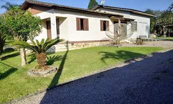 Imagem: Casa á venda possui 80 metros quadrados