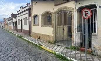 Imagem 2: Casa com 04 quartos no Centro de Lorena