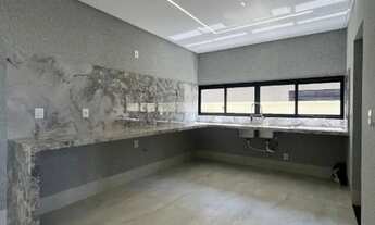 Imagem 5: Sobrado com 4 suítes à venda, 300 m² por R$ 2.900.000 - Residencial Goiânia Golfe Clube