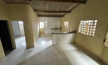 Imagem 5: Imóvel C/ Ponto comercial + 2 casas de 2 Qts em Lote 360m2 St. Veiga Jardim 2 em Aparecid