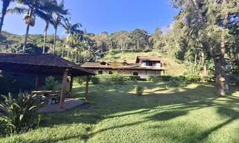 Imagem 3: Casa para Venda em Teresópolis, Albuquerque, 6 dormitórios, 3 suítes, 5 banheiros, 2 vagas