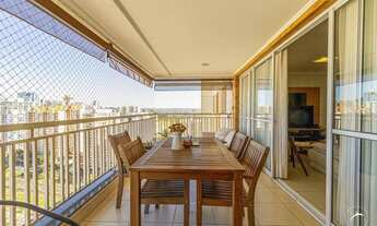 Imagem 2: Apartamento 4 Quartos, 2 Suítes, Reformado, 3 Vagas de Garagem à Venda no Splendido Life S