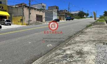 Imagem 2: Casa à venda no Parque Califórnia, Jacareí, 210m² por R$215 mil