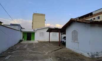 Imagem 5: Imóvel para venda tem 199 metros quadrados com 3 quartos em Setor Leste Universitário - Go