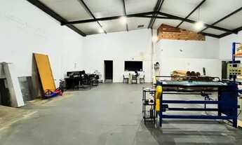 Imagem 3: Prédio Comercial Com Salas Comerciais, Apto e Galpão - Marista Sul