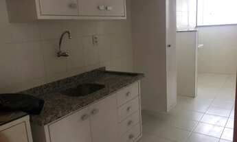 Imagem 7: Dois quartos + gabinete, três banheiros , duas garagens, próximo ao Shopping Itaigara