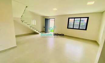 Imagem 6: Imperdível! Sobrado Novo Geminado com 3 Dorm (3 suítes) Próximo do Mar - Centro - Bert