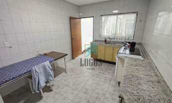 Imagem 2: Casa Térrea bem distribuído com 138m² composto por 2 dormitórios, à venda por R$ 870.000