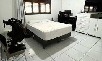 Imagem 4: Imperdível casa medindo 18x24m no Bairro dos estados, muito ampla, arejada e confortável