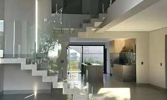 Imagem 2: Casa para venda em Loteamento Santa Luisa de 428.00m² com 4 Quartos, 4 Suites e 3 Garagens