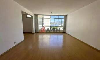 Imagem: Apartamento com 4 Quartos à Venda, 150