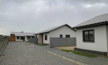 Imagem 5: Casa de condomínio para venda tem 53 m² com 3 quartos em Guaraituba - Colombo - PR