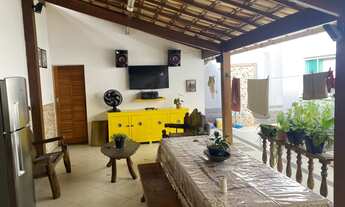 Imagem 7: Casa de condomínio para venda possui 210 metros quadrados com 3 quartos