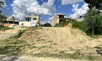 Imagem 6: Lote plano no bairro colonial murado de dois lados 450ms