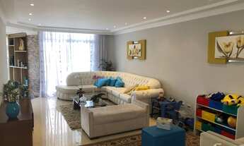 Imagem 7: Apartamento, 194 m², Alto Padrão, 5 quartos, 4 Suítes, 4 Vagas, 3 Salas, 2 Sacadas, 1 por