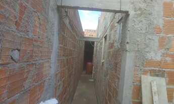 Imagem 4: Vendo casa em fase de acabamento