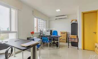 Imagem 5: Loft para venda tem 45 metros quadrados com 1 quarto em Petrópolis - Porto Alegre - RS