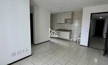 Imagem 4: Apartamento à venda em Candelária 2 quartos (suíte), varanda - Cond. Solar Candelária