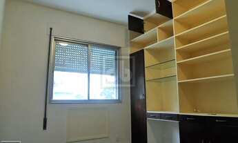 Imagem 7: Quadra da Lagoa (Av. Borges de Medeiros) - vista Cristo - próximo a todo o comércio do Jar