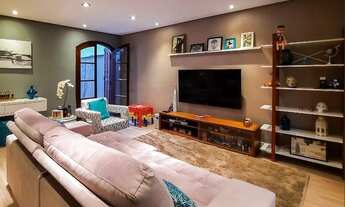 Imagem 7: Casa Térrea para venda possui 220 metros quadrados com 3 quartos