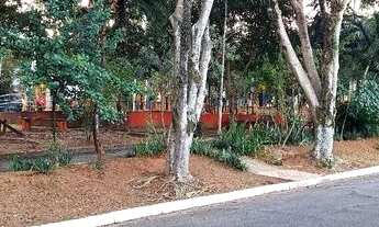 Imagem 6: Sobrado para venda possui 300 metros quadrados com 5 quartos em Sítio da Figueira - São Pa