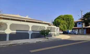 Imagem 3: Casa para Venda em Indaiatuba, Jardim Regina, 3 dormitórios, 2 suítes, 4 banheiros, 4 vaga