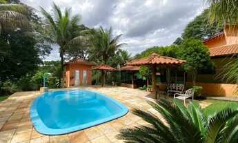 Imagem 6: Chácara para venda tem 400 metros quadrados com 4 quartos