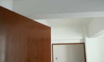 Imagem 2: Apartamento 03 dormitórios, (CARÊNCIA DE 30 DIAS NO ALUGUEL) no bairro Floresta - PoA RS